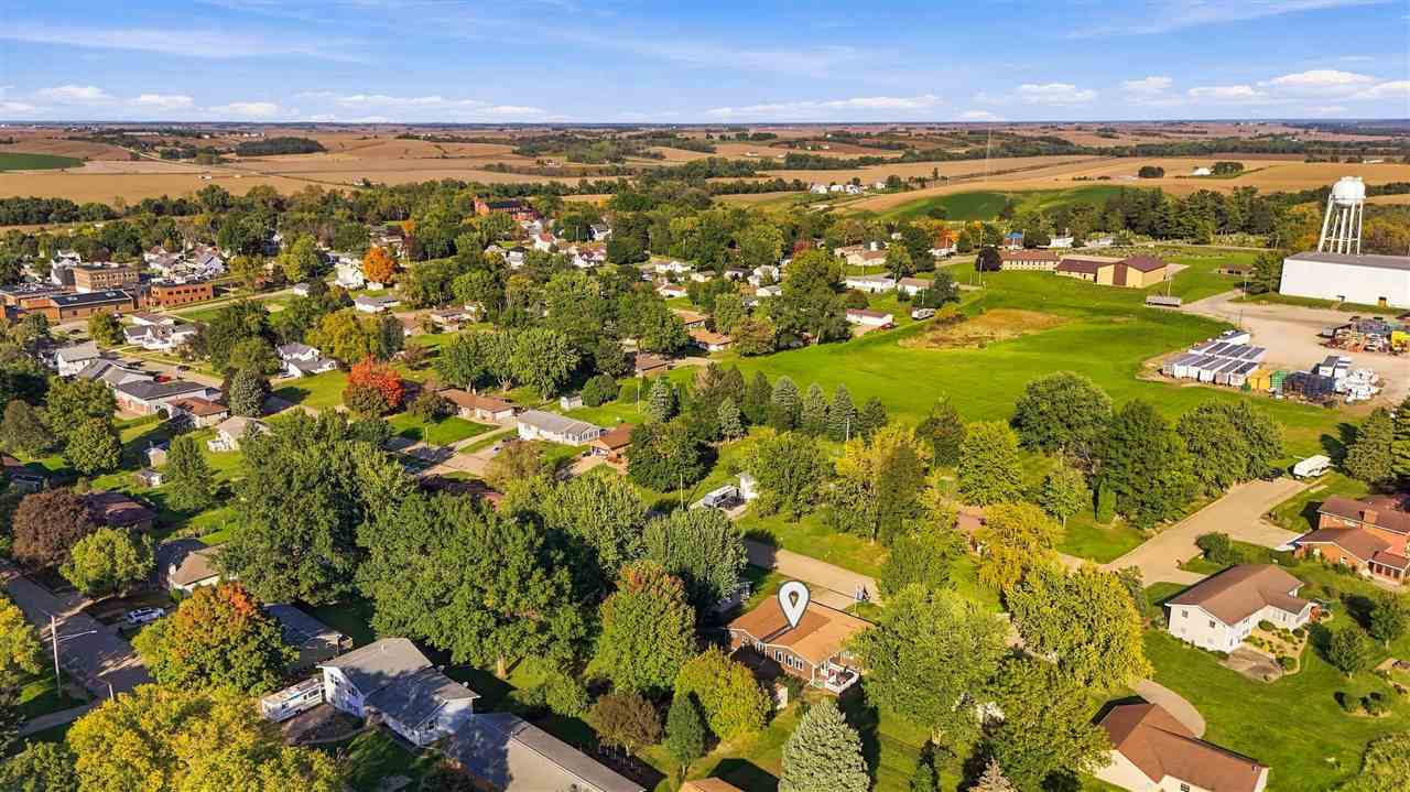 531 Harrison Victor IA 52347