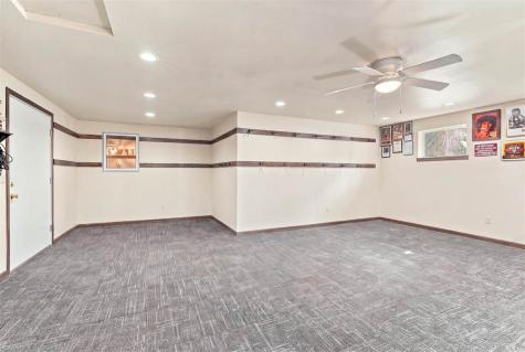 531 Harrison Victor IA 52347