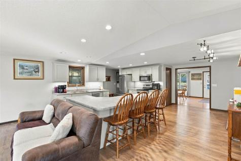 531 Harrison Victor IA 52347