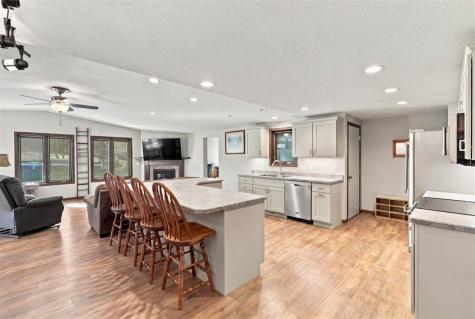 531 Harrison Victor IA 52347