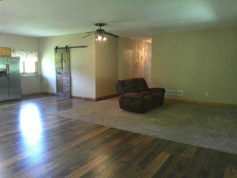 1252 & 1253 Holiday Lane Brooklyn IA 52211