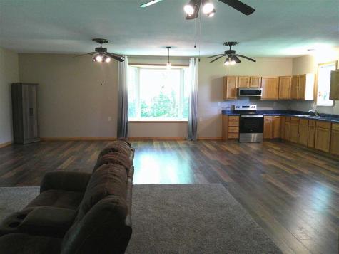 1252 & 1253 Holiday Lane Brooklyn IA 52211