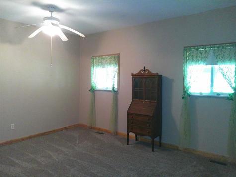 1252 & 1253 Holiday Lane Brooklyn IA 52211