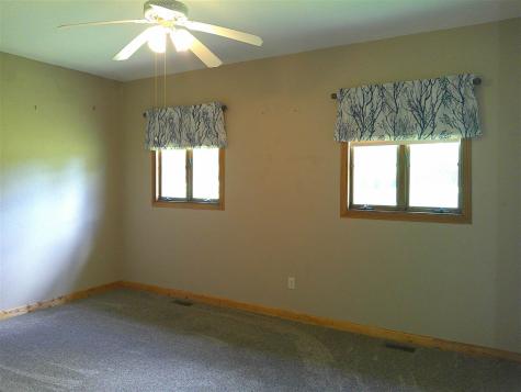 1252 & 1253 Holiday Lane Brooklyn IA 52211