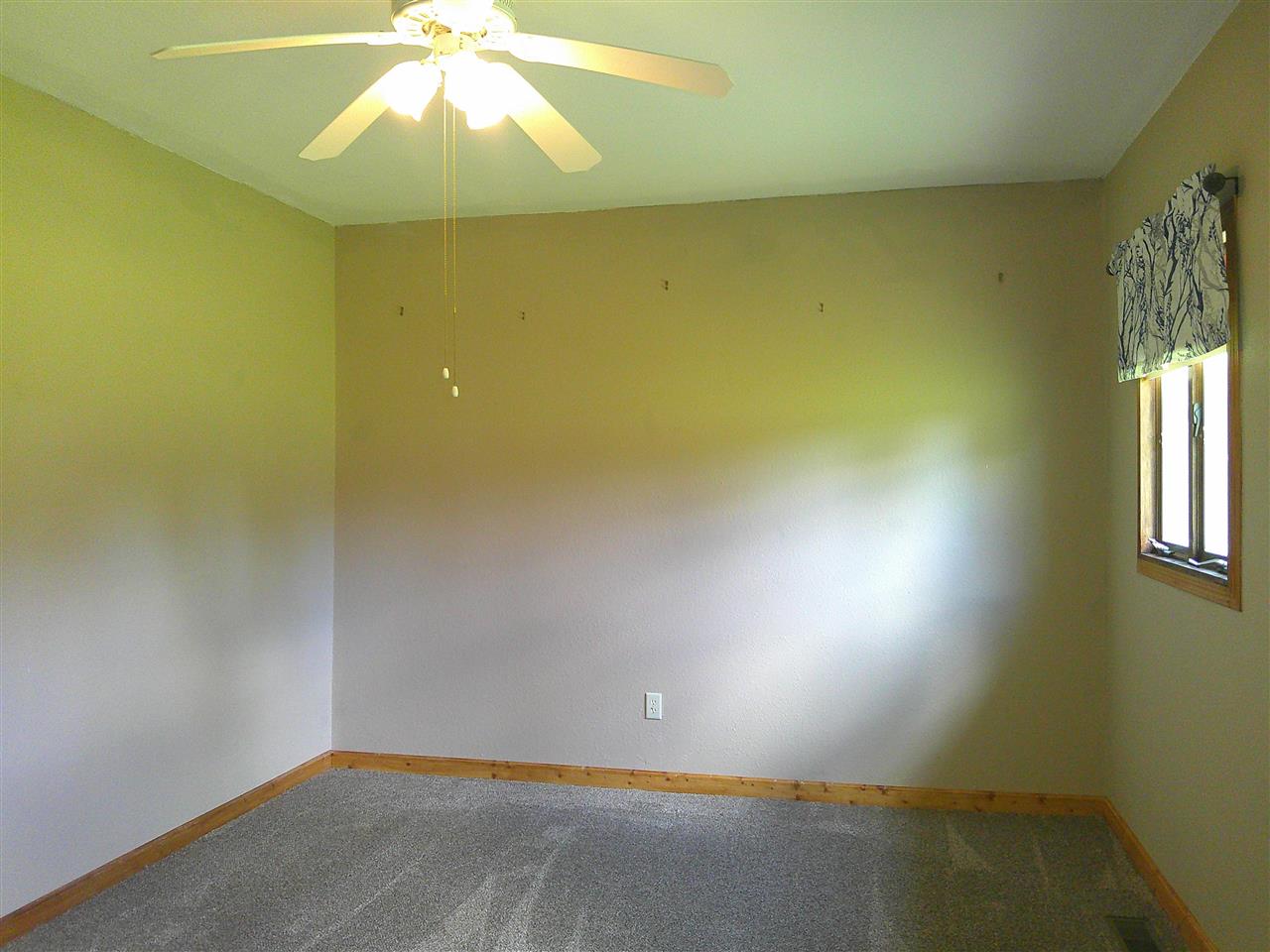1252 & 1253 Holiday Lane Brooklyn IA 52211
