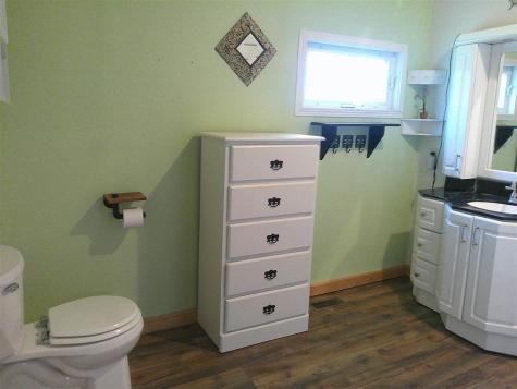 1252 & 1253 Holiday Lane Brooklyn IA 52211