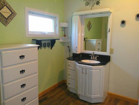 1252 & 1253 Holiday Lane Brooklyn IA 52211