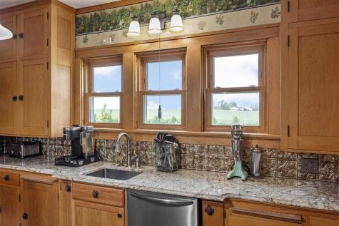 6453 31st Avenue Shellsburg IA 52332