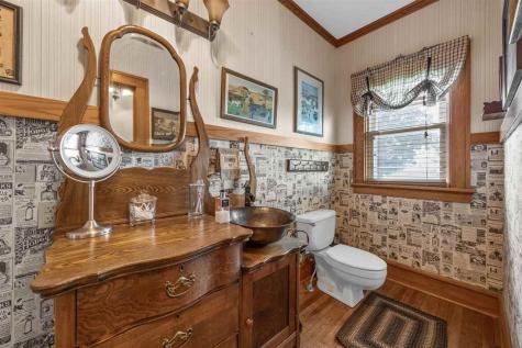 6453 31st Avenue Shellsburg IA 52332