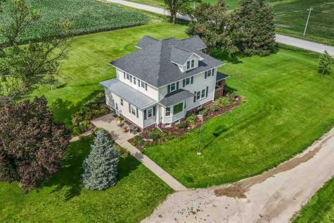 6453 31st Avenue Shellsburg IA 52332