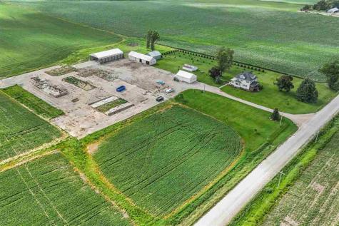 6453 31st Avenue Shellsburg IA 52332