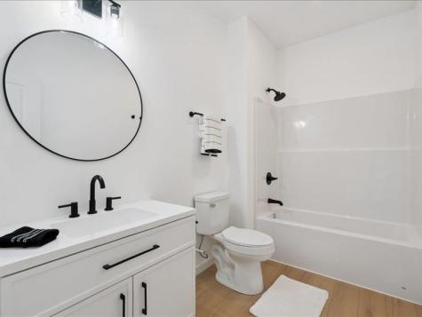 1516 Duncan Drive Muscatine IA 52761