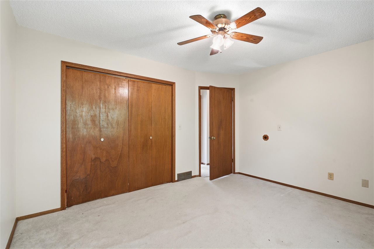 1912 North Ridge Drive Coralville IA 52241