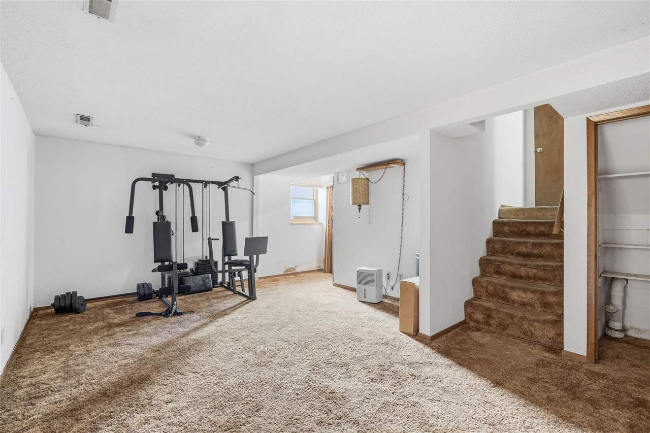 1912 North Ridge Drive Coralville IA 52241