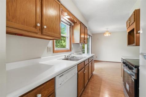 1912 North Ridge Drive Coralville IA 52241