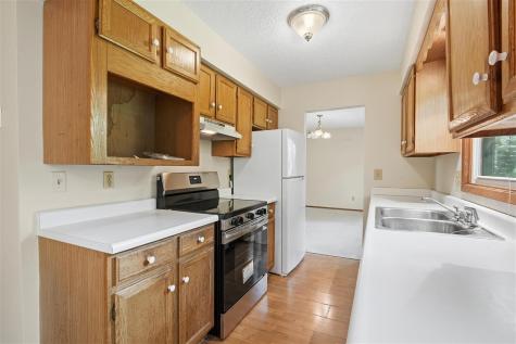 1912 North Ridge Drive Coralville IA 52241