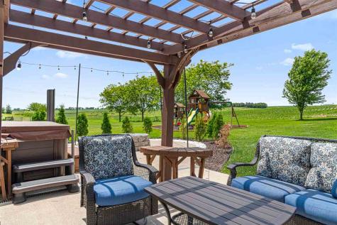 1260 Ivan Lane West Liberty IA 52776