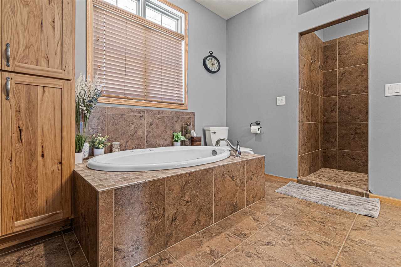 1260 Ivan Lane West Liberty IA 52776