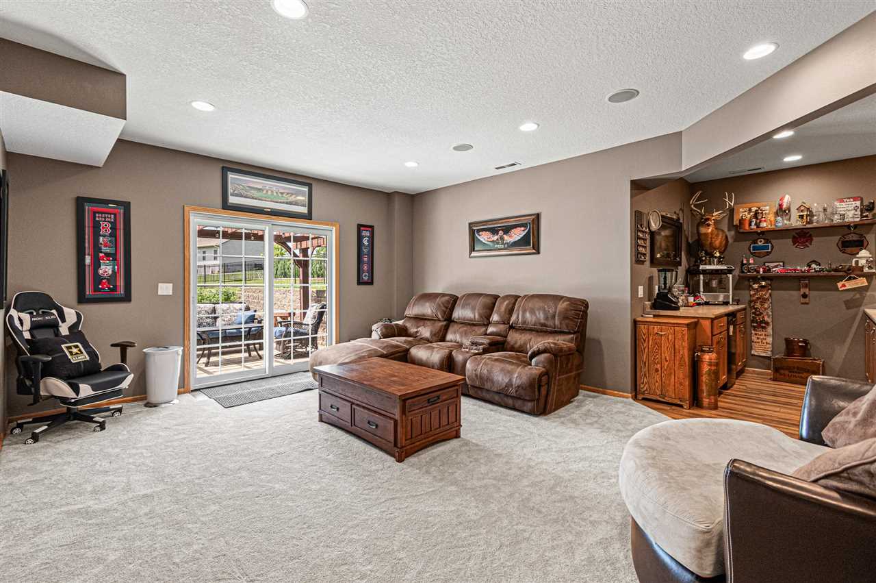 1260 Ivan Lane West Liberty IA 52776