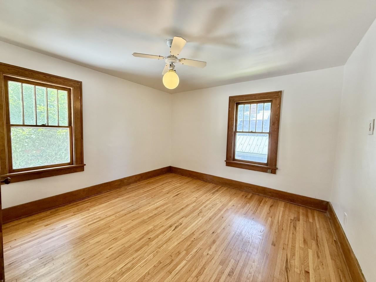 423 S 7th Avenue Iowa City IA 52245