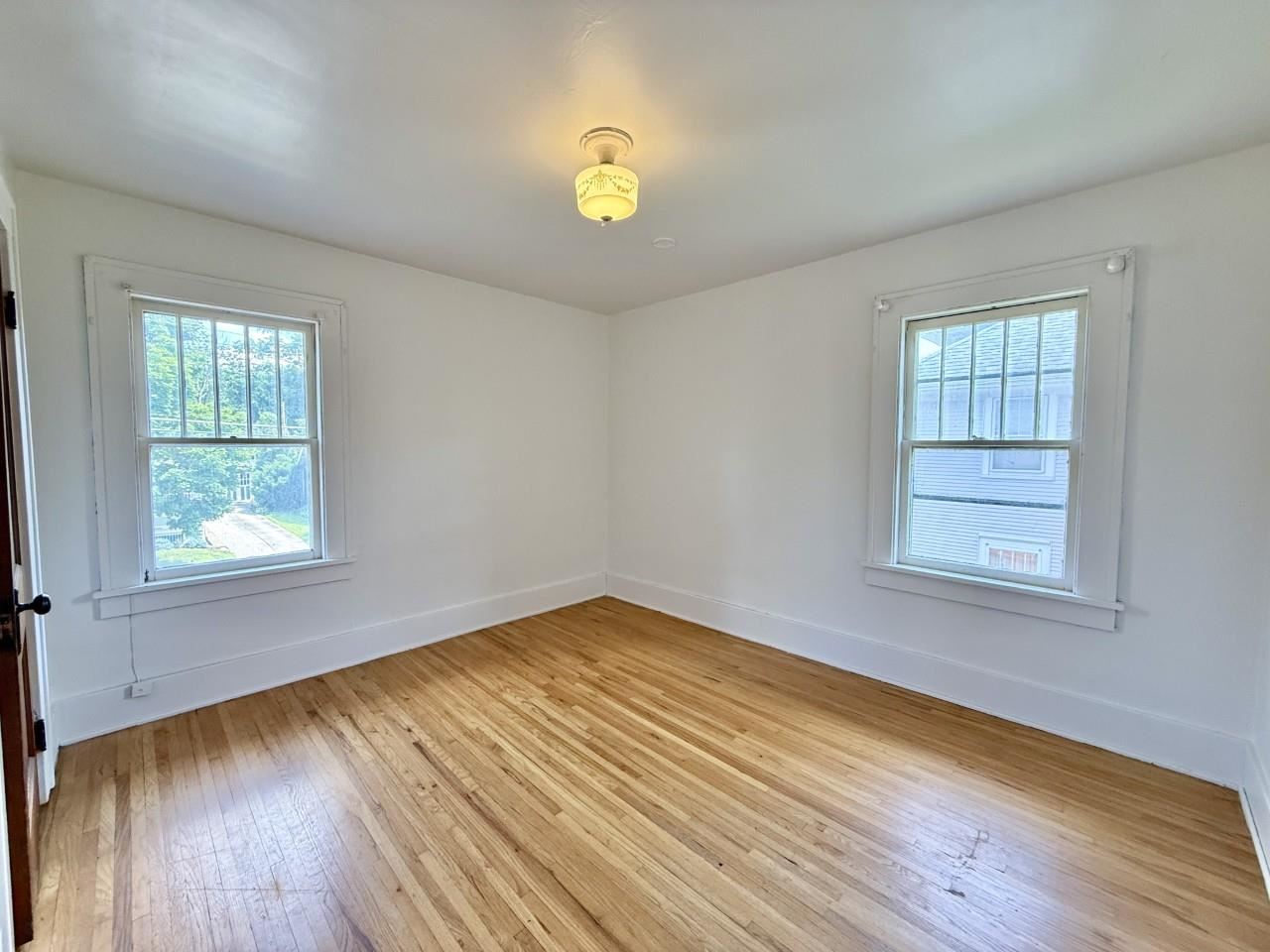 423 S 7th Avenue Iowa City IA 52245