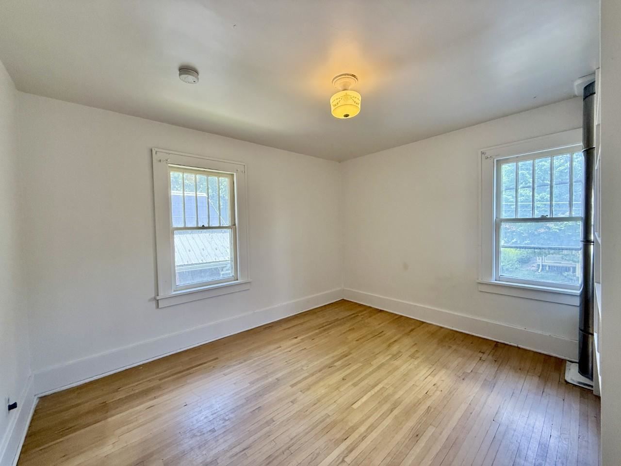 423 S 7th Avenue Iowa City IA 52245