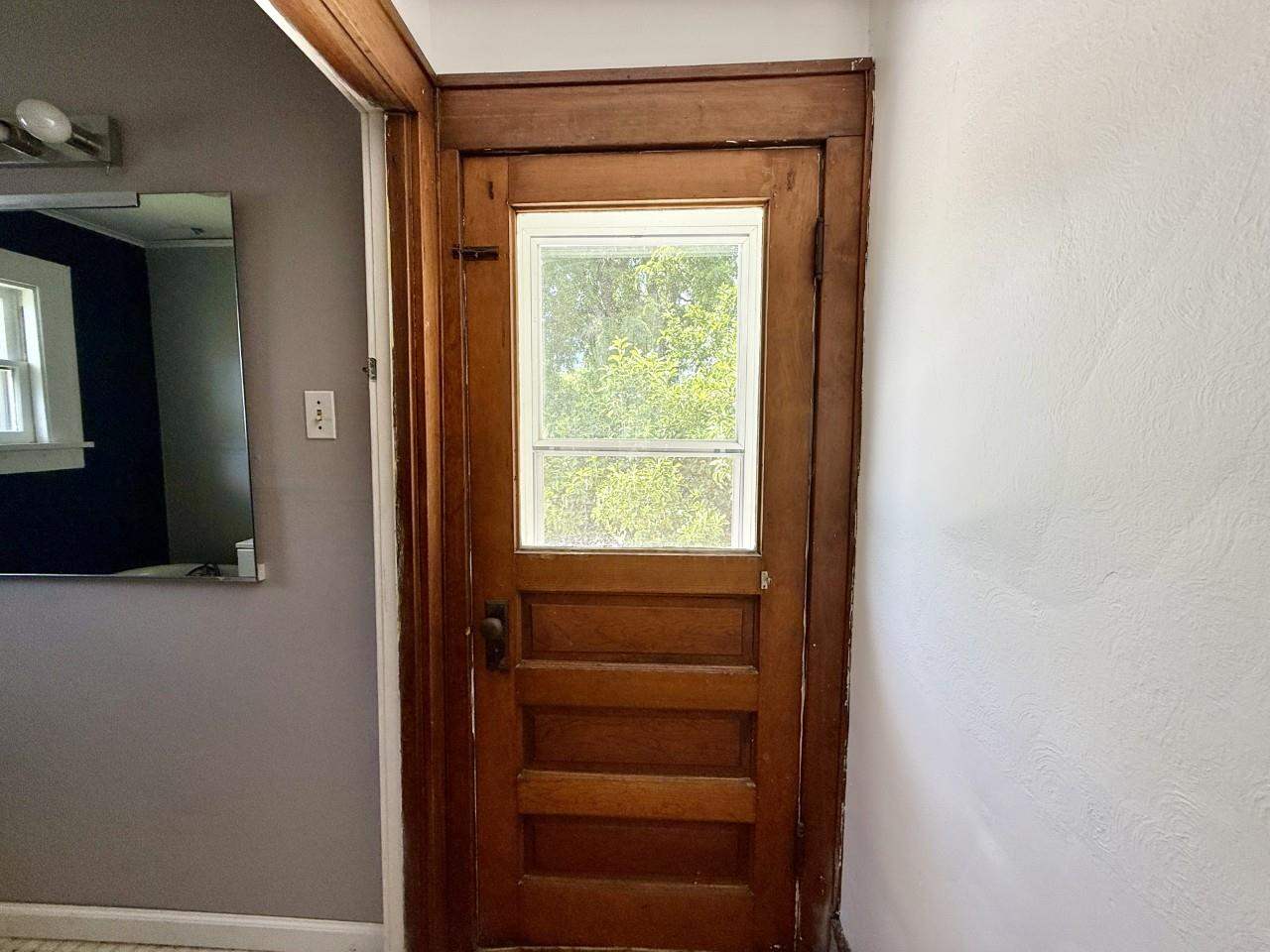 423 S 7th Avenue Iowa City IA 52245