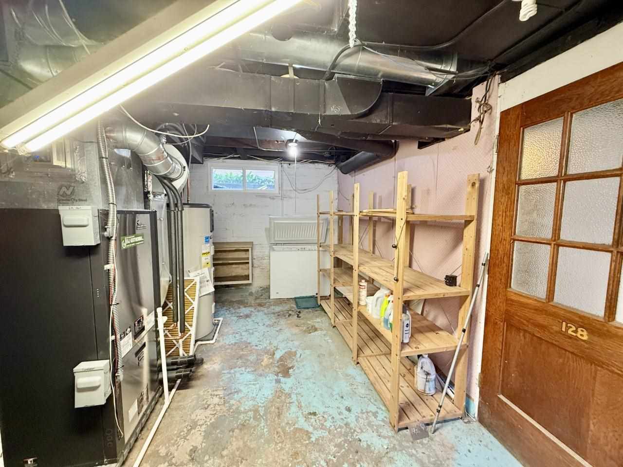 423 S 7th Avenue Iowa City IA 52245