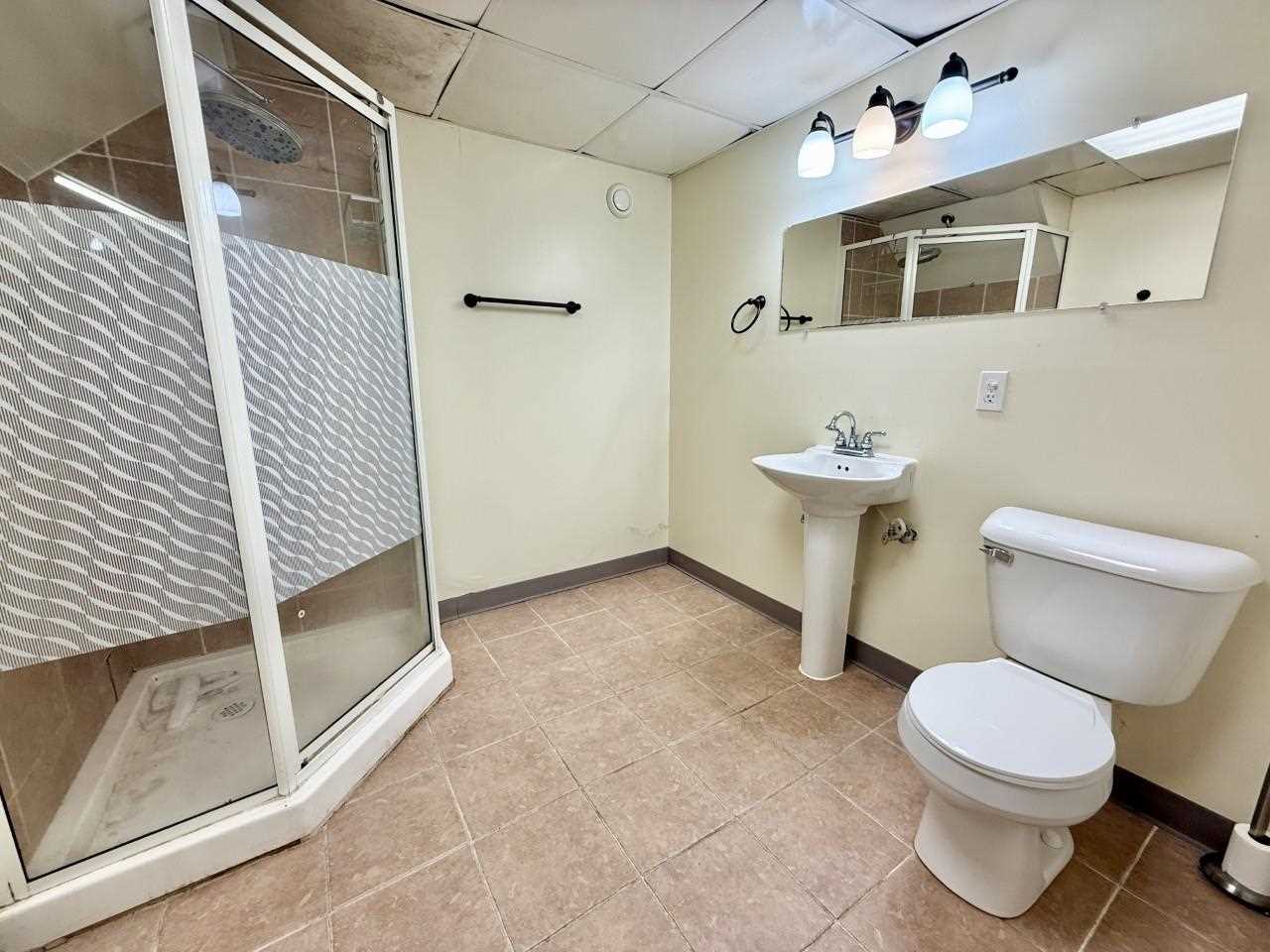 423 S 7th Avenue Iowa City IA 52245