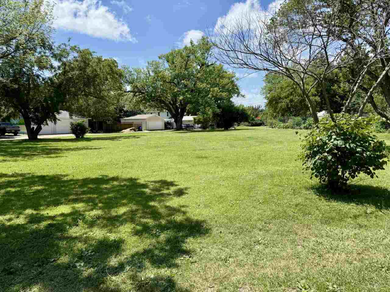 423 S 7th Avenue Iowa City IA 52245