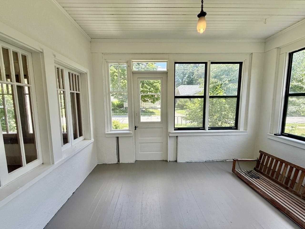 423 S 7th Avenue Iowa City IA 52245