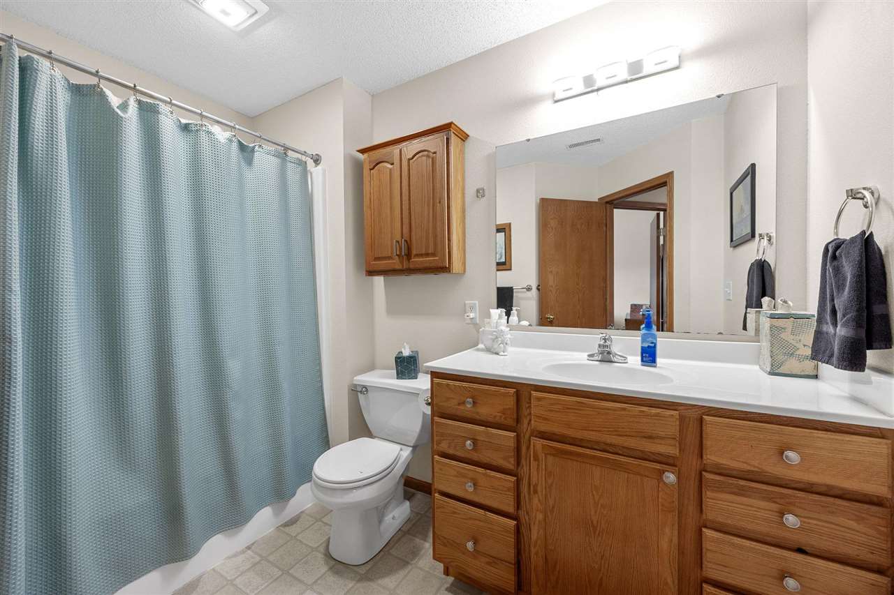 716 Croell Tiffin IA 52340