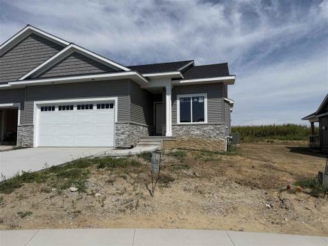1292 Berkshire Lane North Liberty IA 52317
