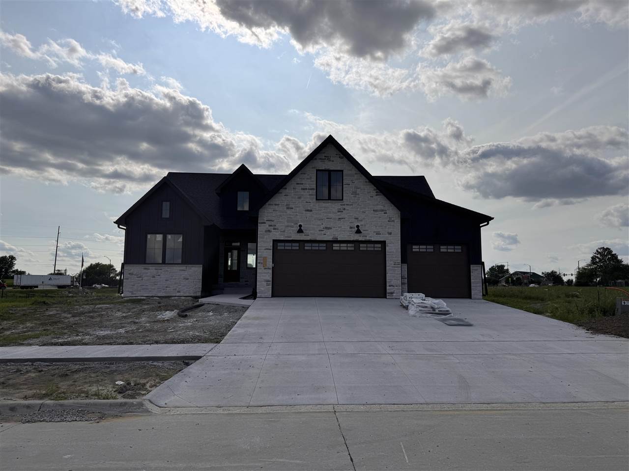 1225 Edward Drive North Liberty IA 52317
