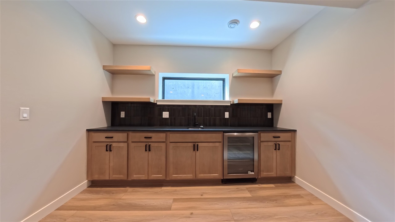 1225 Edward Drive North Liberty IA 52317