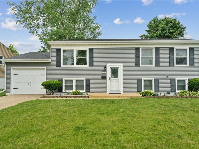 440 Mayberry Drive NW Cedar Rapids IA 52405