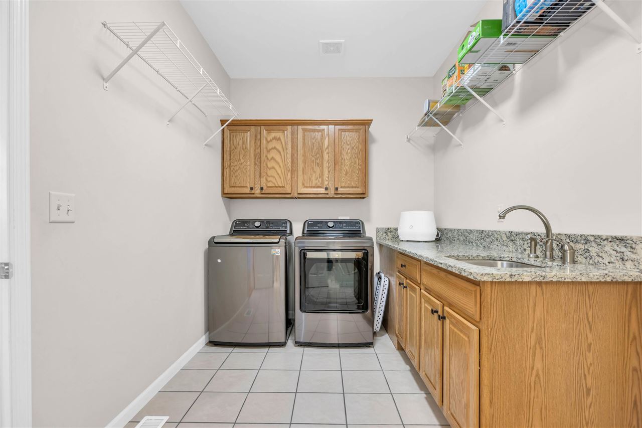 2722 NW Royal Oaks Drive Swisher IA 52338