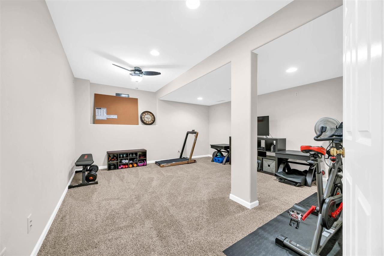2722 NW Royal Oaks Drive Swisher IA 52338