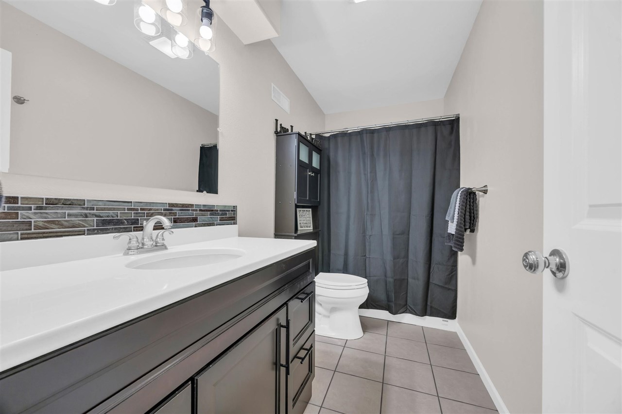 2722 NW Royal Oaks Drive Swisher IA 52338