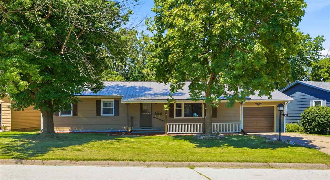 1133 Oakview Drive Columbus Junction IA 52738