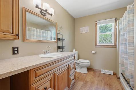 1133 Oakview Drive Columbus Junction IA 52738