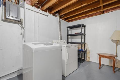 1133 Oakview Drive Columbus Junction IA 52738