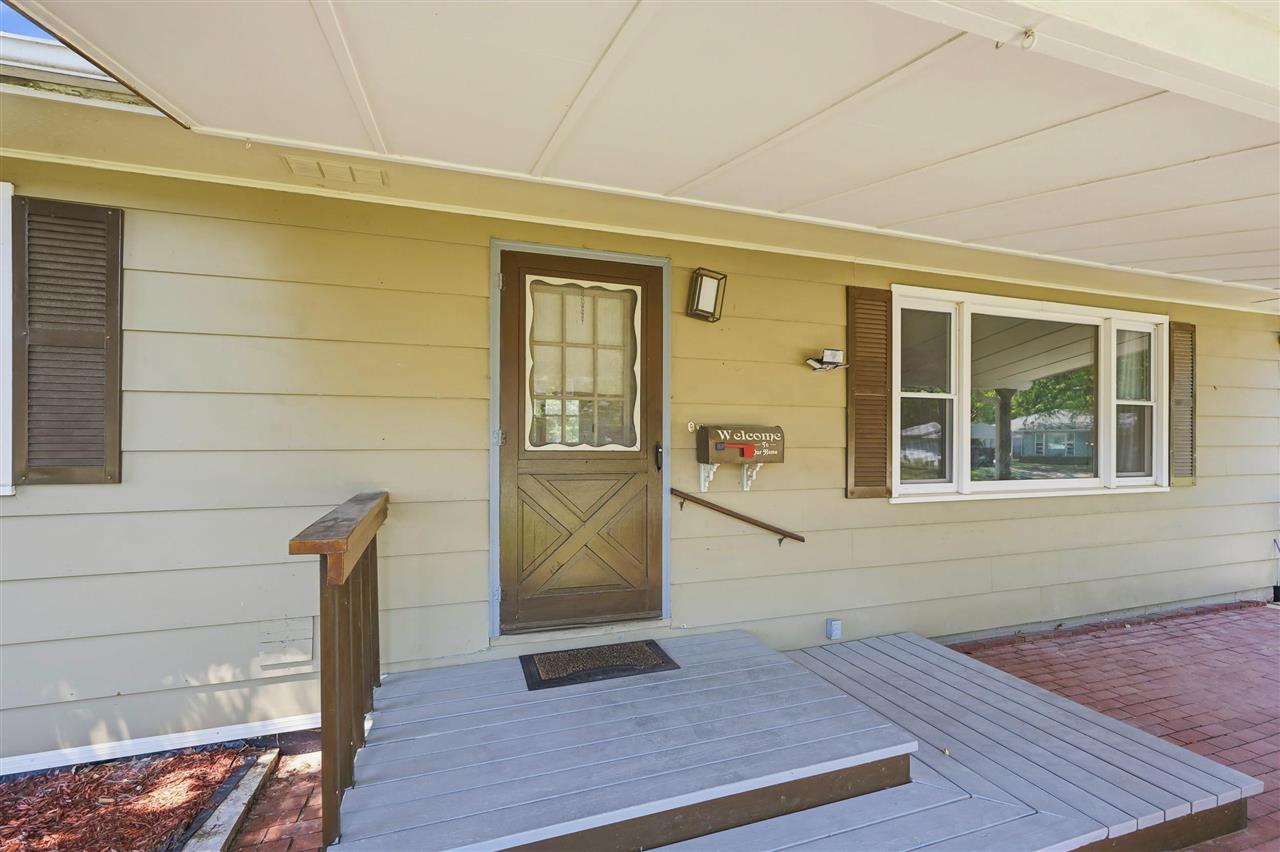 1133 Oakview Drive Columbus Junction IA 52738