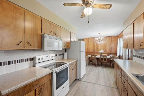 1133 Oakview Drive Columbus Junction IA 52738