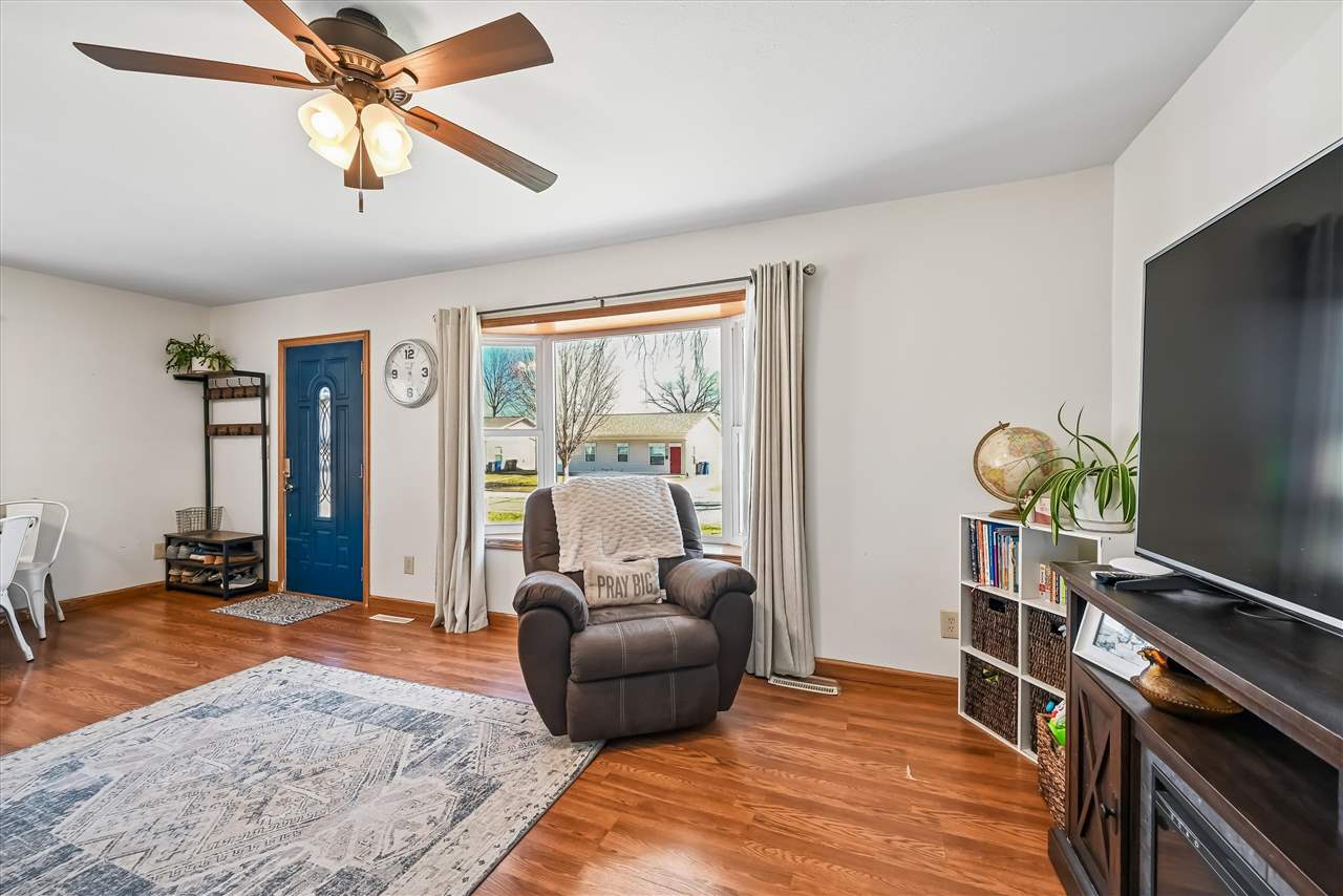 1620 NW 9th Street Cedar Rapids IA 52405