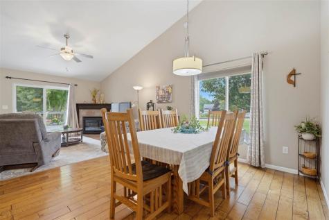 305 S Stewart Street North Liberty IA 52317