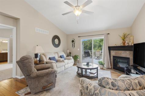305 S Stewart Street North Liberty IA 52317