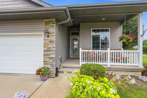 305 S Stewart Street North Liberty IA 52317