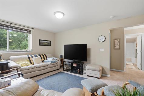 305 S Stewart Street North Liberty IA 52317