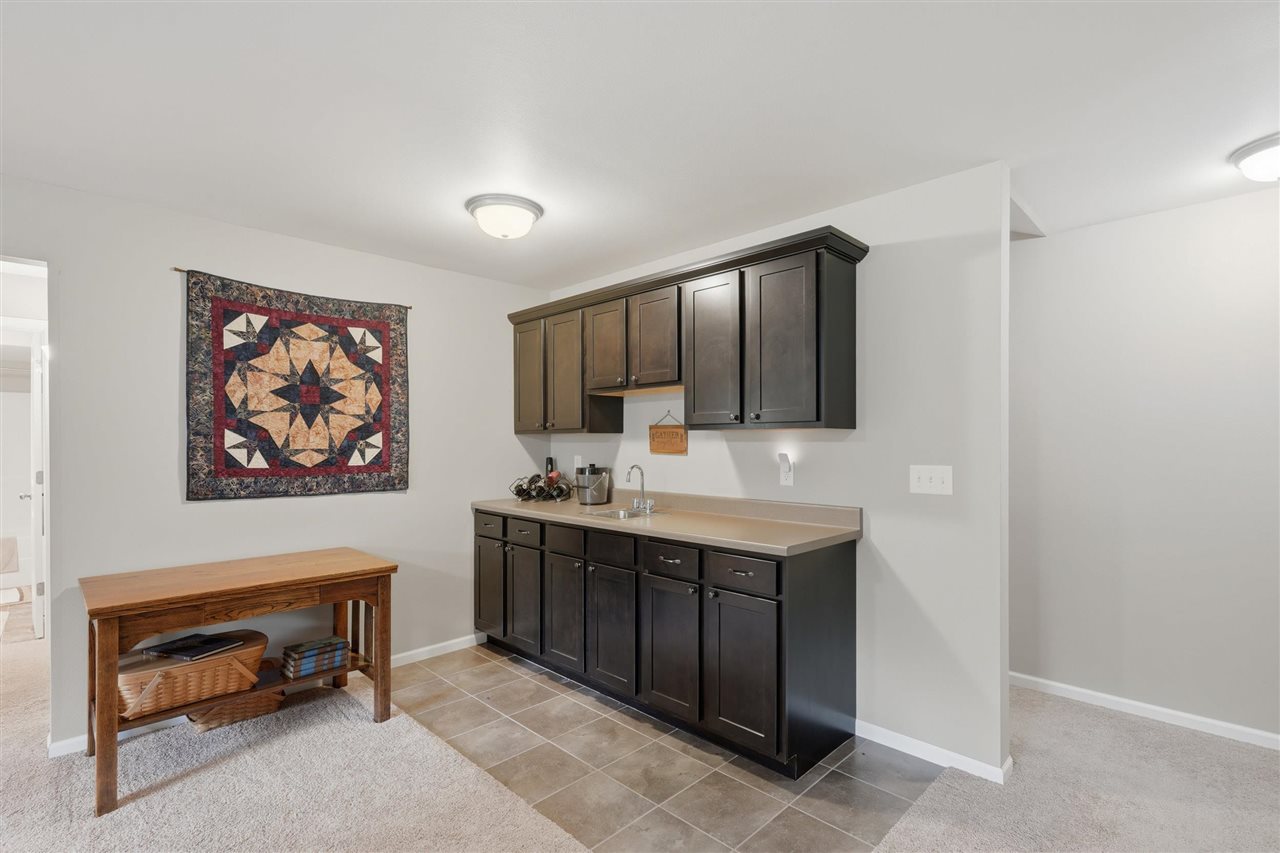 305 S Stewart Street North Liberty IA 52317